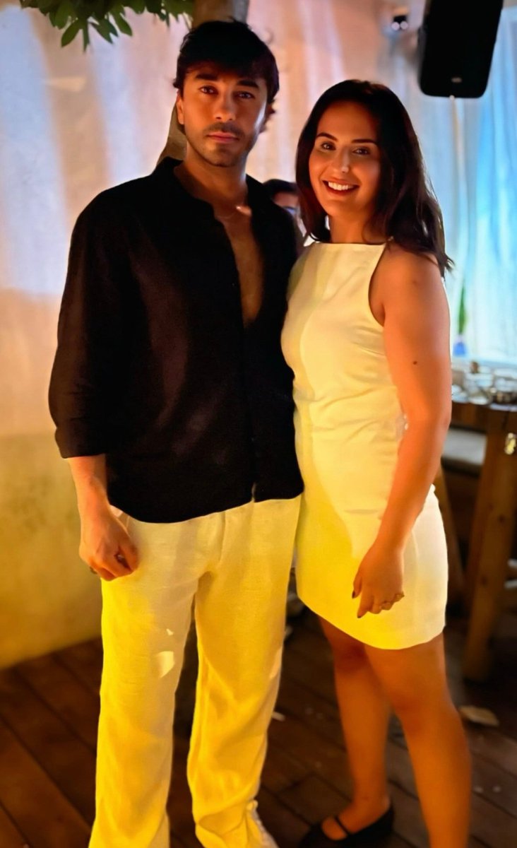 Sevenleri onu heryerde bulur 😊daim olsun #GökhanAlkan 🖤başka yakışıyor 🕶