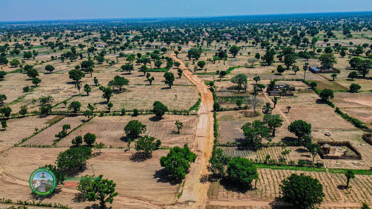 Sadiq_bj's tweet image. Rural Development: Construction of 12.5KM feeder Road from Gani to Dogara Town In Sumaila Local Government.

#AbbaIsWorking #AKYPPA