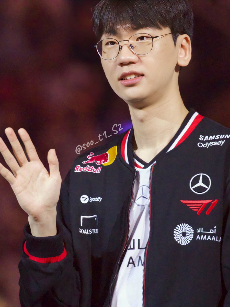 soo_t1_S2's tweet image. 250725_T1 HOME GROUND ๐ฟ๏ธ๐ค
์ฐ๋ฆฌํ ํ์ฃผ๋ โจ
#T1 #T1_WIN #T1HomeGround #Doran #๋๋ #์ตํ์ค