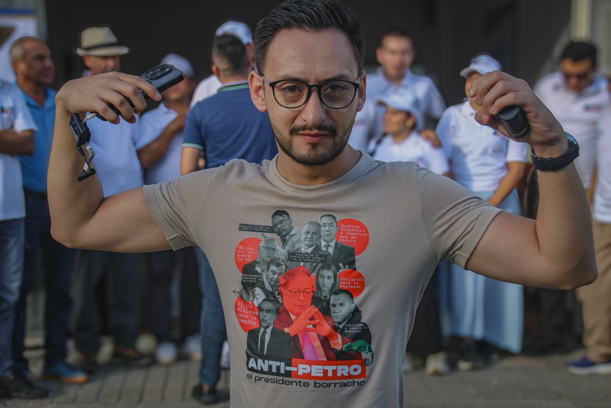 MiguelZarateNi's tweet image. Hoy más anti petrista que nunca y apoyando al gran Colombiano Álvaro Uribe Vélez.
¿Cuántos más? #ColombiaConElCucho