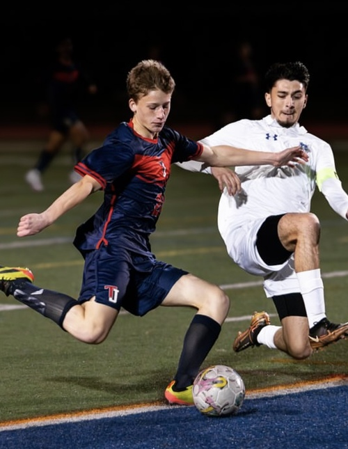 Alex Whetstone (@coachalexncsa) on Twitter photo Maddox Beall - recruit-match.ncsasports.org/clientrms/athl…
⚽️ 6' 1" 2028 Forward - Northern Virginia United
🏫 Interest in mechanical engineering / aerospace
🔎 Tall, outside back and center mid, good work rate, strong tackling
<a href="/ncsa/">NCSA College Recruiting</a> <a href="/NcsaSoccer/">NCSA Soccer</a> Maddox Beall - recruit-match.ncsasports.org/clientrms/athl…
⚽️ 6' 1" 2028 Forward - Northern Virginia United
🏫 Interest in mechanical engineering / aerospace
🔎 Tall, outside back and center mid, good work rate, strong tackling
<a href="/ncsa/">NCSA College Recruiting</a> <a href="/NcsaSoccer/">NCSA Soccer</a>