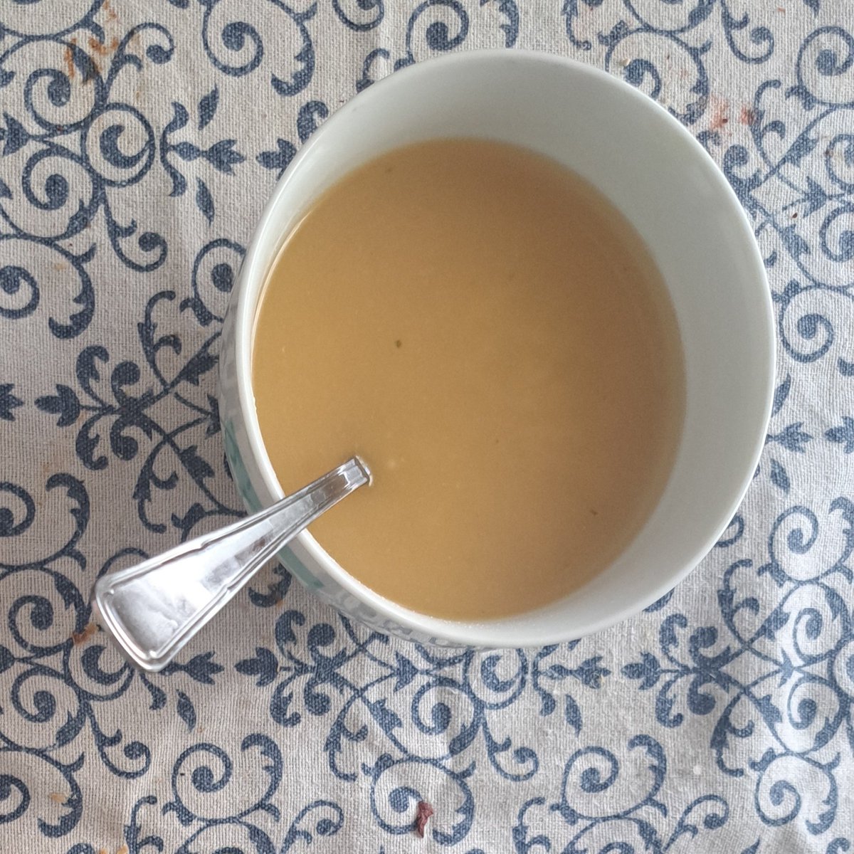 lucia_revi61297's tweet image. Mom said that if I keep eating like this I will gain weight, didnt eat all the edamame sticks, theyre oven, soup w some P little pasta noodles n ate little of the yogurt, purged some of the mango :(