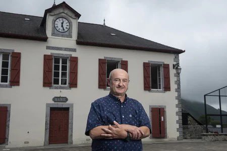 DorreaOlaso's tweet image. Jean-Dominique Iriart Larraineko auzapez abertzaleak utzi gaitu. EHASeko sortzaile, beti aberriaren alde.
Egun handirarte Jean-Do!