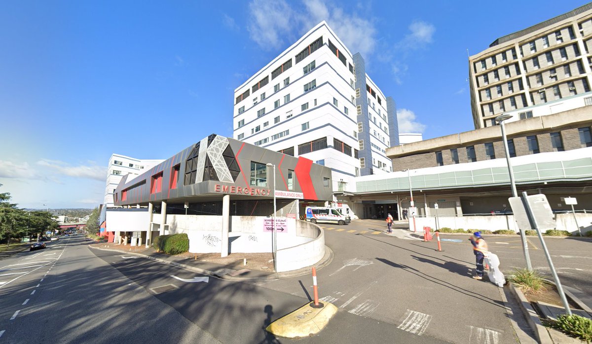 CodeWithLexi's tweet image. A trainee doctor in Melbourne was arrested for allegedly filming colleagues in hospital toilets, with over 10,000 files found. His medical registration has been suspended. tnp.sg/news/calculate…