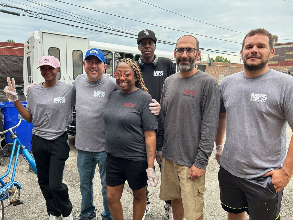 LMMCleveland's tweet image. LMM supporter MFS Supply painted the East Dock of our homeless shelter. This is now project #4 they have undertaken in the last year, which includes clearing brush, assembling office furniture &amp;amp; cleaning the yards of all LMM’s BNG homes. 

Thank You to such a wonderful partner!