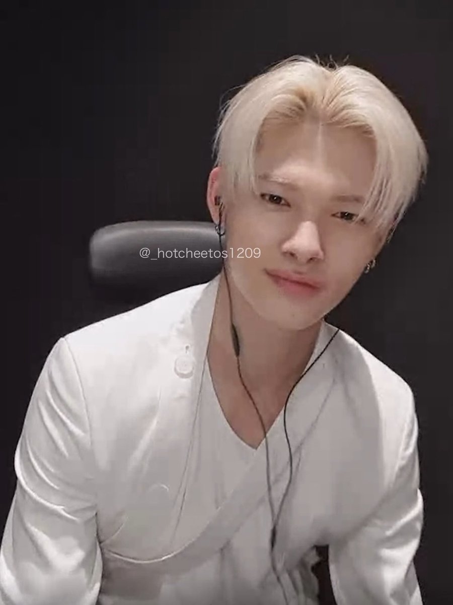 250728 kpopmerch video call

やっとcoachellaの話できてよかった😔👍🏾

#ENHYPEN #엔하이픈
#ENHYPEN_NI_KI #NI_KI #니키 #ニキ