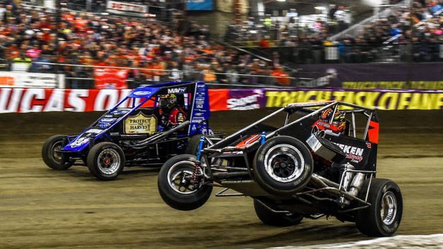 Unpaid1ntern's tweet image. Chili Bowl is absolutely a bucket list race for me to attend one day. It looks like so much fun😭
