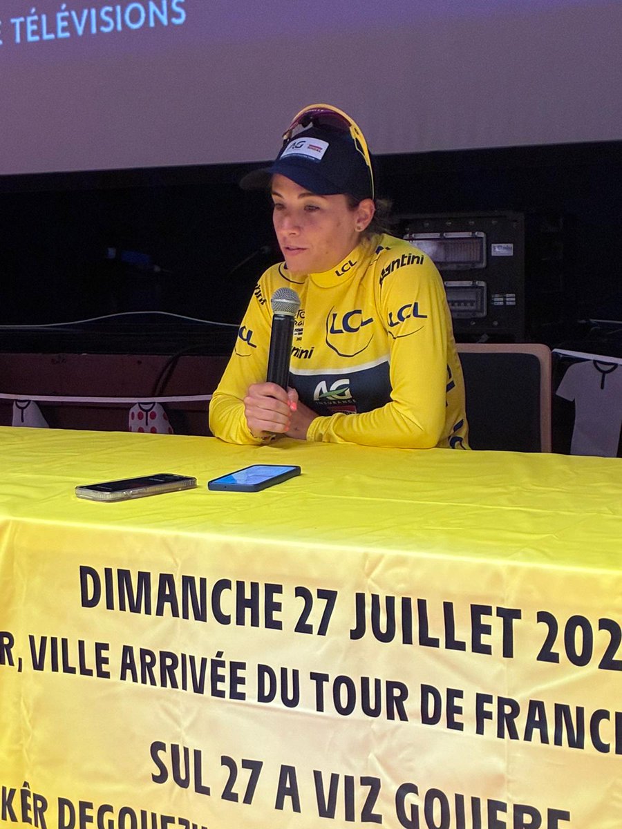 Matthieu Unvoas (@matthieuunvoas) on Twitter photo 🚴♀️Très heureux de couvrir <a href="/LeTourFemmes/">Le Tour de France Femmes avec Zwift</a> pour <a href="/lanouvellerep_/">La Nouvelle République</a> 😍
#TDFF 🚴♀️Très heureux de couvrir <a href="/LeTourFemmes/">Le Tour de France Femmes avec Zwift</a> pour <a href="/lanouvellerep_/">La Nouvelle République</a> 😍
#TDFF