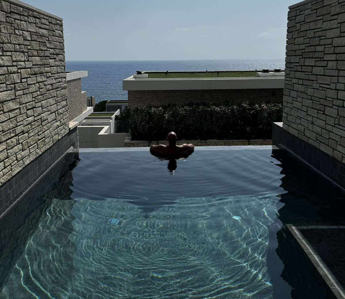 sidrosenberg19's tweet image. Our own infinity pool at our villa at the breathtaking #CapStGeorges in beautiful Cyprus:)