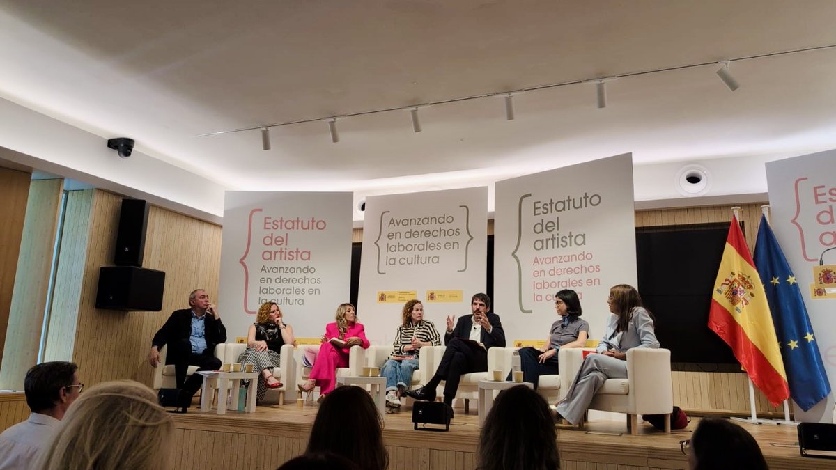 ALMA interviene en la presentación de la propuesta del nuevo decreto para la relación laboral especial de artistas organizada por <a href="/culturagob/">Ministerio de Cultura</a> y <a href="/empleogob/">Ministerio Trabajo y Economía Social</a>. La propuesta legislativa es un hito significativo que actualiza la regulación laboral de 1985. 
sindicatoalma.es/estatuto-artis…