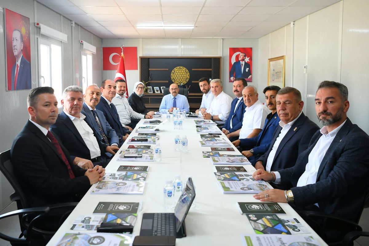 TC_Balikesir's tweet image. 📍Gönen TDİOSB 

Gönen’de Tarıma Dayalı İhtisas Sera Organize Sanayi Bölgesi bilgilendirme toplantısı gerçekleştirildi.

Balıkesir’de hayata geçirilen en büyük yatırımlardan birisi olan Gönen TDİOSB projesi bilgilendirme toplantısına Vali İsmail Ustaoğlu, AK Parti Genel Başkan…