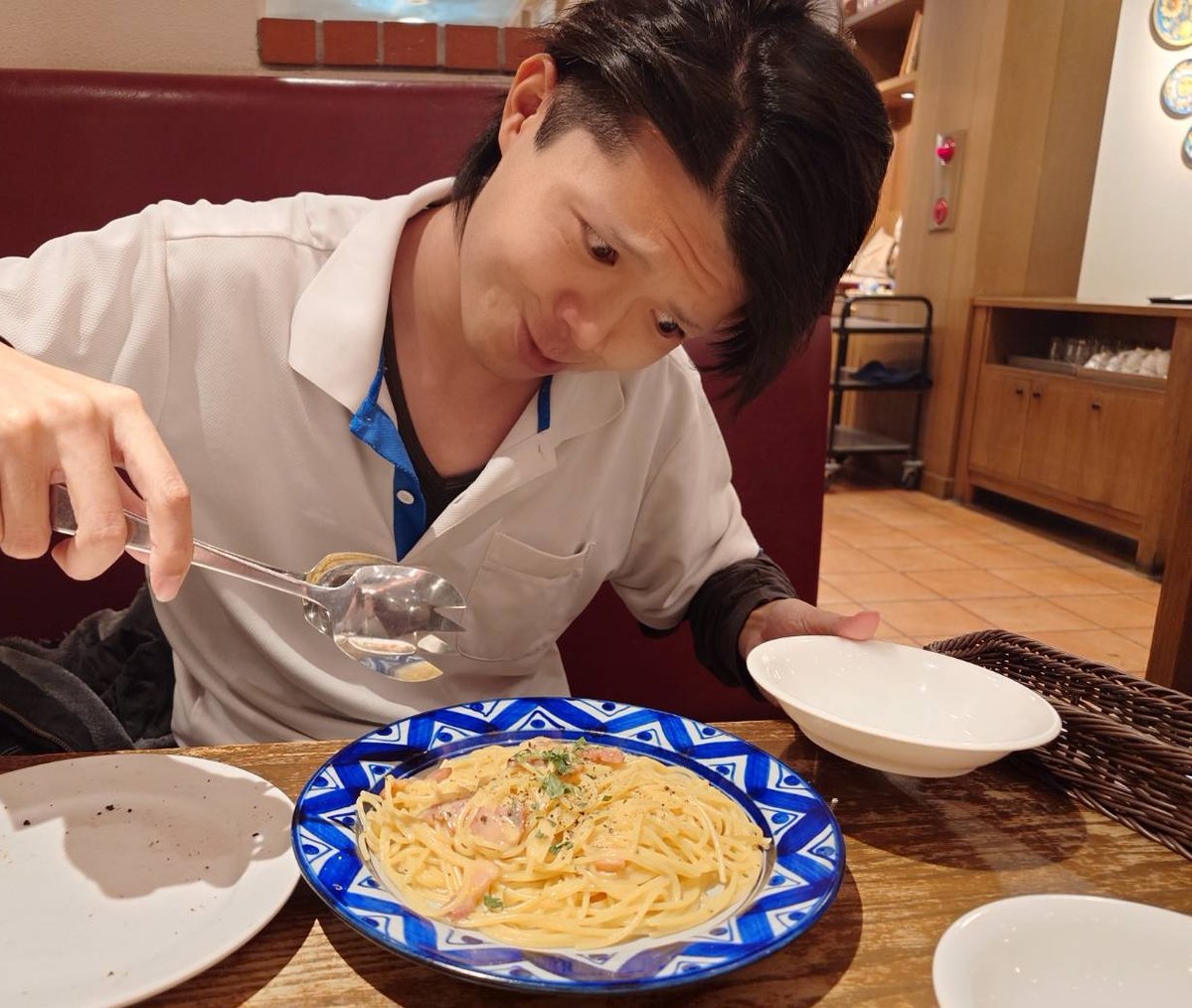 hasuta8020's tweet image. #自我からコスプレイヤーへ

通常時、化物写真しか無いから涙止まらん