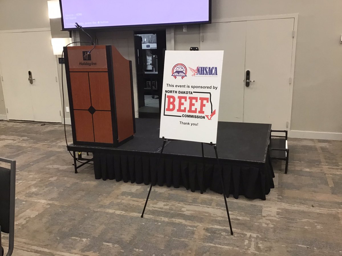 ZierMike's tweet image. Todays lunch always a fan favorite @NDHSCA1 Coaches Convention