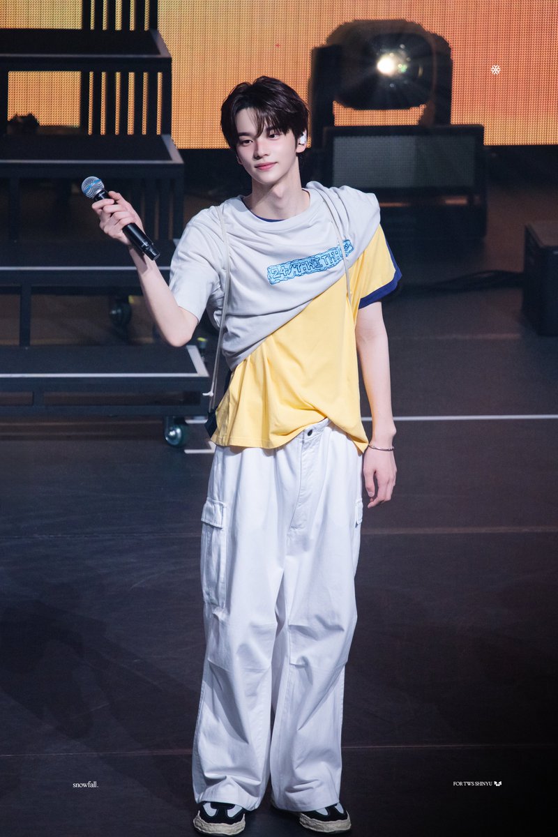 snowfall1107's tweet image. 250728 오사카  

#TWS #투어스 #247WithUs 
#SHINYU #신유 #신정환