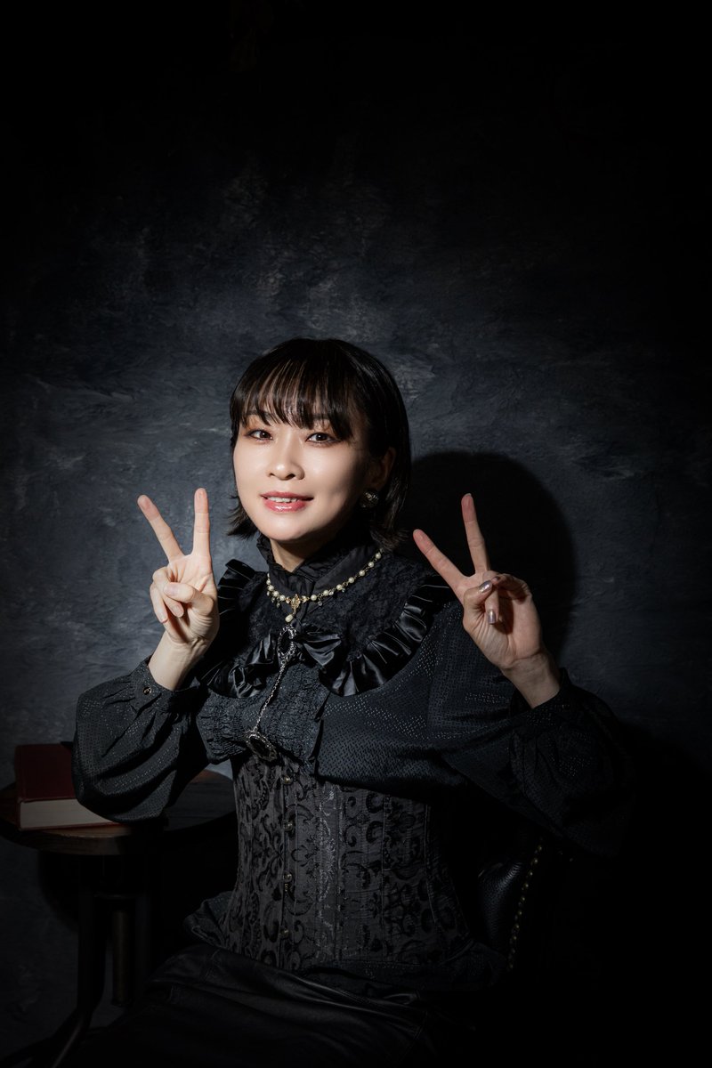 bubububun's tweet image. 劇団全体の活動はゆるやか〜な期間ですが、連日打ち合わせやらなんやらで、水面下でバタ足を続けている日々です。
最近は分析がマイブーム。自分が面白いと感じるもの、興味を惹かれること、演劇に求める魅力、好きだと思う人の特徴。感覚的な部分もあるけど、いろんなことを分析してみるの、楽しい。