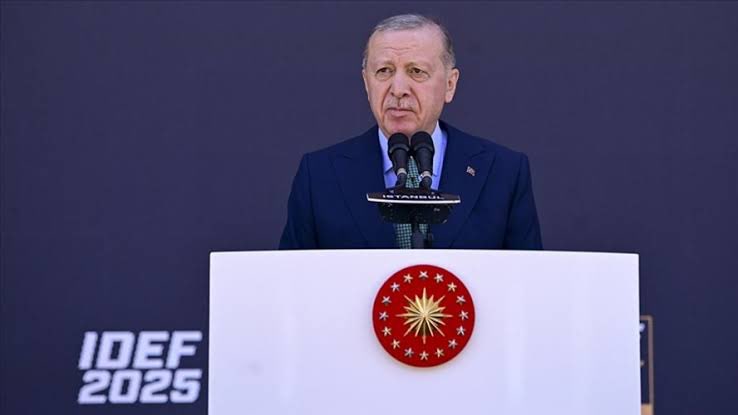 ConflictTR's tweet image. 🔴 Cumhurbaşkanı Erdoğan: 

▪️IDEF 2025’e yönelik ilgi yoğundu. 103 ülke ve uluslararası kuruluşlardan 231 heyet iştirak etti.

▪️1491 firma 5 bine yakın ürününü sergiledi. 120 bin kişinin ziyaret ettiği bu muhteşem organizasyonda ürünlerimiz büyük beğeni topladı. 

▪️IDEF…