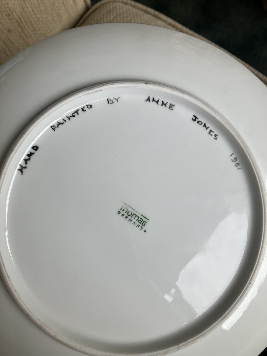 I saw this hand painted butterfly plate in <a href="/EmmausUK/">Emmaus UK</a> and had to get it. This was painted before I was even born. I don’t know who Anne Jones is but her wildlife art will live on in my house 💚