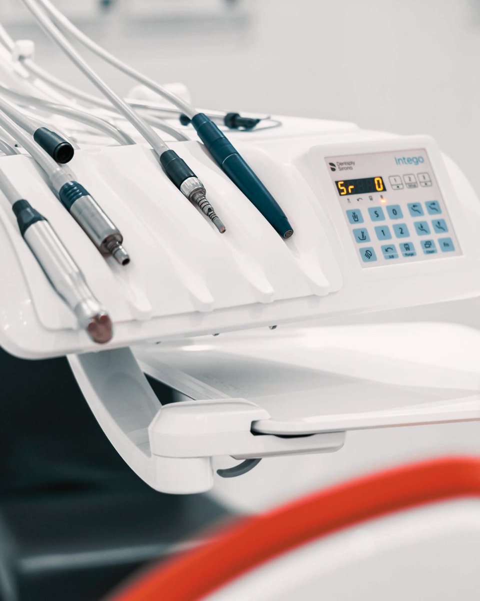 essencedental2's tweet image. Behind every beautiful smile is precision and trusted technology. 

🛠️✨ Our skilled team uses the latest equipment for safe, effective treatments.

📞 01708 346 212 | 💻 essencedental.co.uk

#DentalPrecision #HighTechDentistry #TrustedCare #HealthySmiles #EssenceExcellence