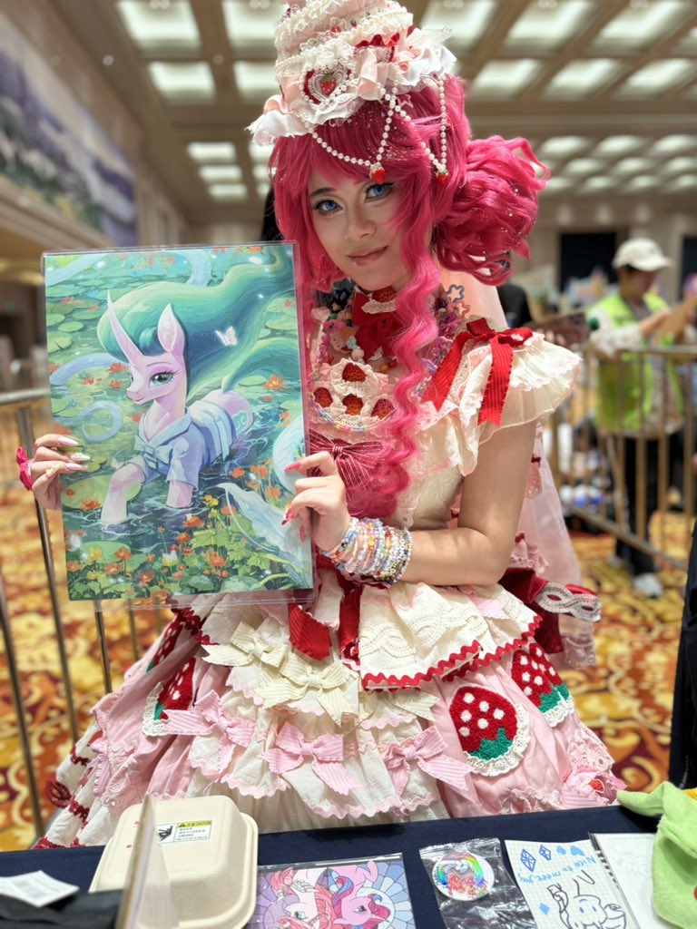 Elley_Ray's tweet image. Jinan Brony Festival I love you! Thank you #china 💕