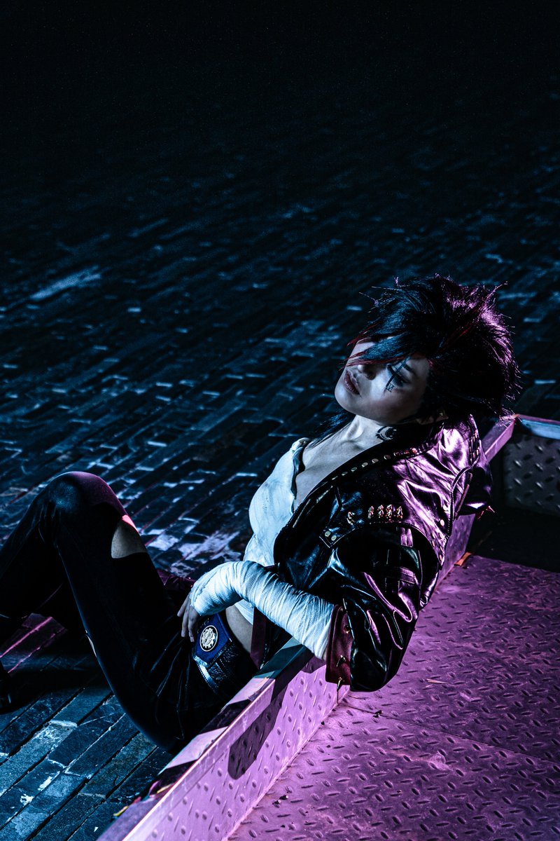 #Arcane #Violet 

투기장에서 싸울 땐 죄책감도 수치심도 모두 날아가지 

p. <a href="/ratape_/">라테</a>