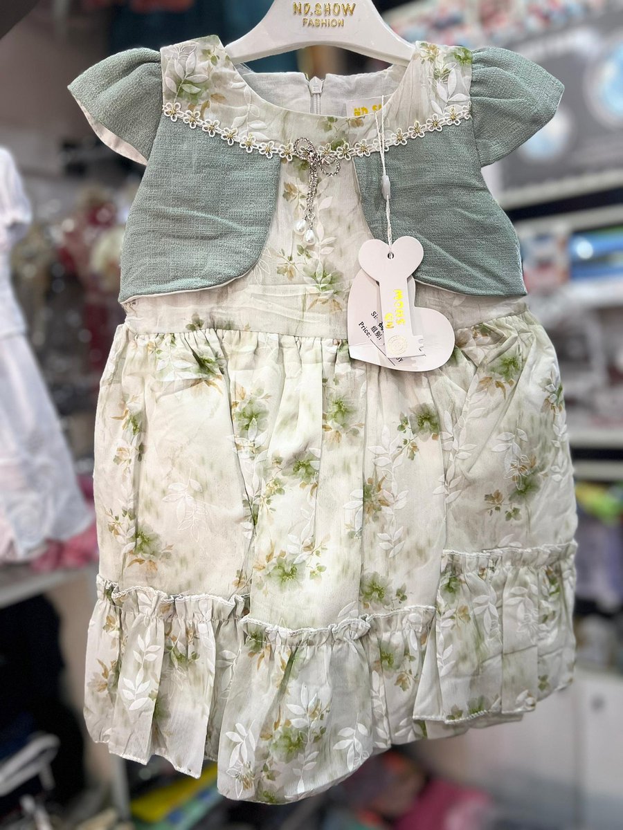 Miss_Halimatu's tweet image. Female  cloth: 0-2yr 12500
Male: 12500
3rd frame 12k
4th frame 20500
Location kano 
Delivery nationwide 
Retweet Dan Allah 🙏