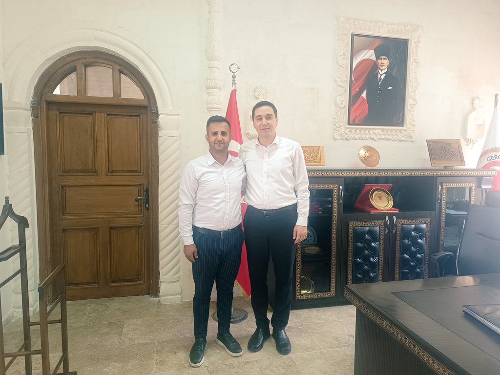 Mustafa Dundar🇹🇷 (@md062023) on Twitter photo Bugün, çok kıymetli Gerçüş Kaymakamı, değerli büyüğüm ve aynı zamanda hemşehrimiz Sayın <a href="/Moztas47/">Muhammed Öztaş</a>’yi ziyaret ettim. Nazik misafirperverliğinden ötürü kendisine teşekkür ediyor, görevinde başarılar diliyorum. Bugün, çok kıymetli Gerçüş Kaymakamı, değerli büyüğüm ve aynı zamanda hemşehrimiz Sayın <a href="/Moztas47/">Muhammed Öztaş</a>’yi ziyaret ettim. Nazik misafirperverliğinden ötürü kendisine teşekkür ediyor, görevinde başarılar diliyorum.