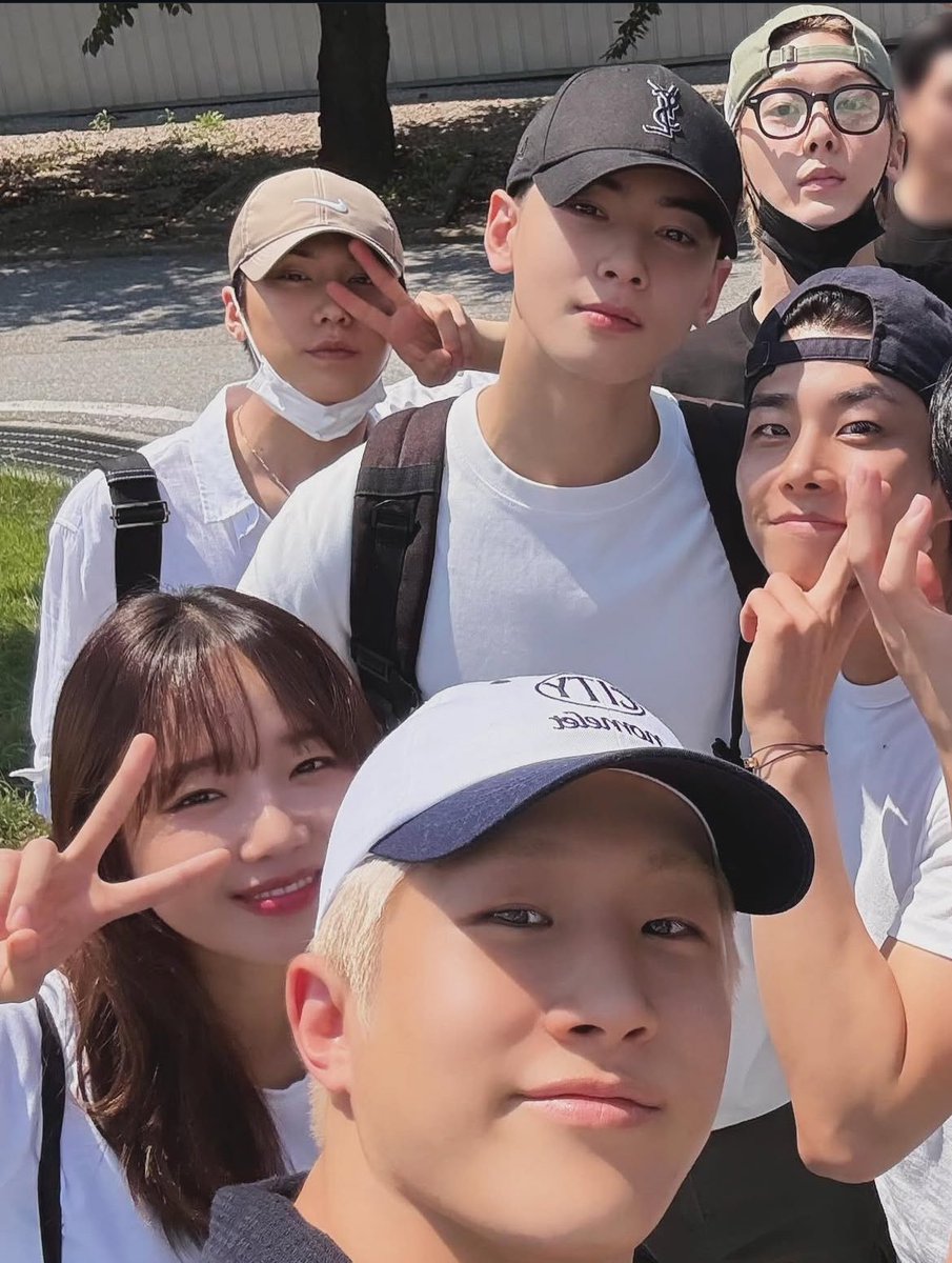 gau4n's tweet image. fantagio family forever. &amp;lt;3