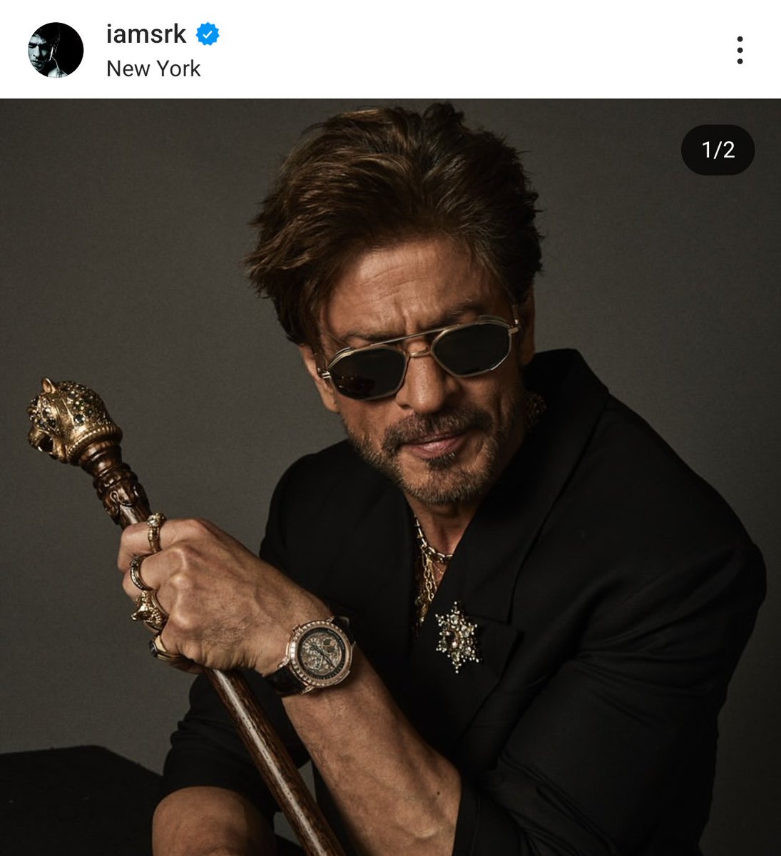 AamirsABD's tweet image. #ShahRukhKhan ne instagram k ek post k comment se ek morph GIF htaya aur public ne use notice kiya fir kuchh logo ne uska ss le kr reel bna diya aur viral ho gya aur fir public ne comment me maze lena start kr diya aur 3 din baad fir wo GIF ko instagram ne wapis la diya aur logβ¦