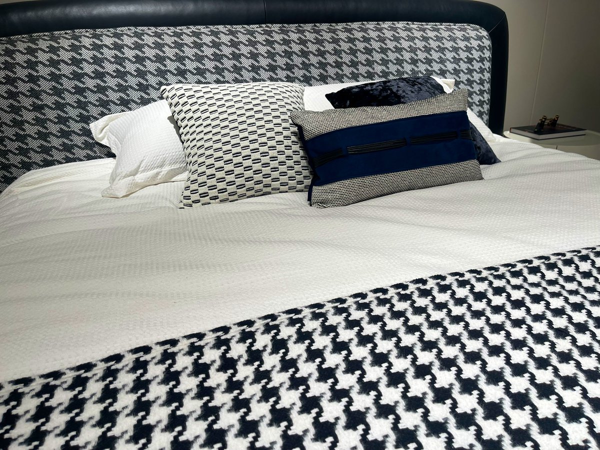 BludotsSolution's tweet photo. We source the best furniture directly from China! 🛋️ Quality, style, and affordability, all in one place. DM us for details! 

#FurnitureSupply #ChinaSourcing #HomeDecor

Mamabolo Julius Malema Mkhwanazi Paul O'Sullivan Deputy President DJ Sumbody ActionSA Simphiwe Dana https://t.co/LOyNfFx1Tz
