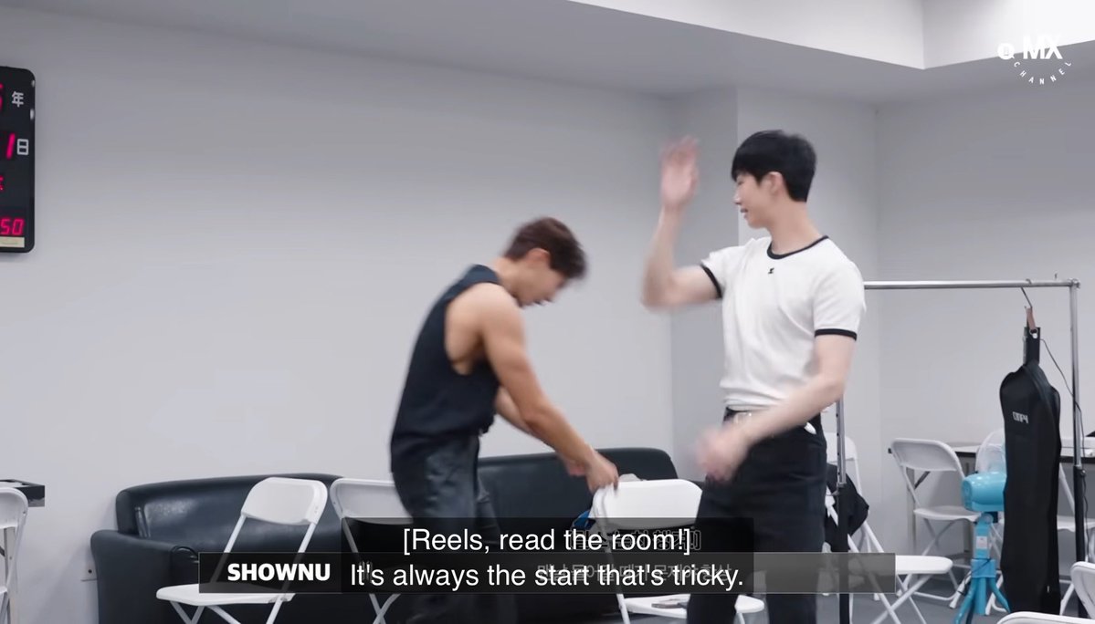 dawnuayo's tweet image. shownu: has a minor inconvenience
the monstas: WHO DO I HAVE TO FIGHT