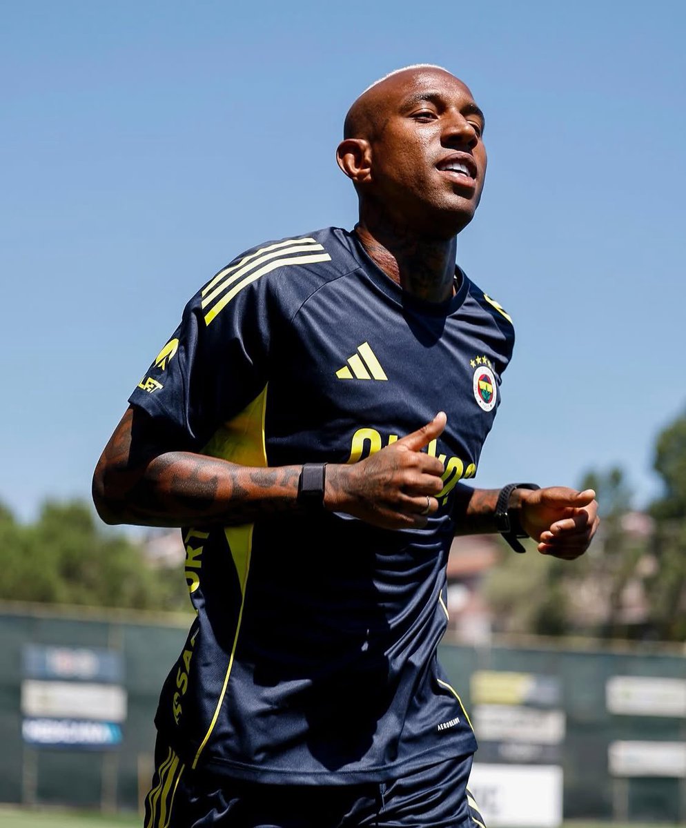 monicaalvesfs's tweet image. Apesar das especulações, o Flamengo nega que esteja negociando ou tenha interesse em Anderson Talisca no momento. @ColunadoFla