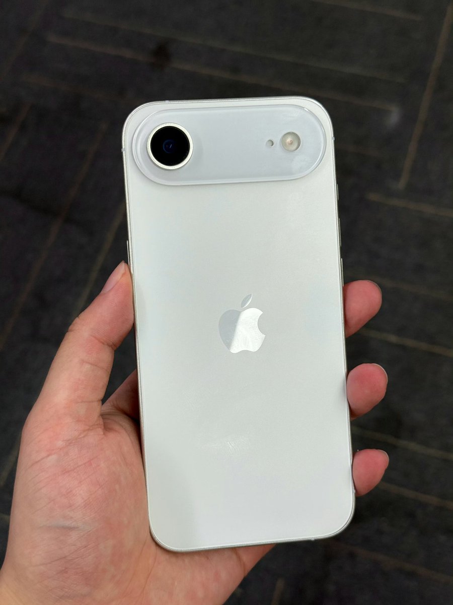 iPhone 17 Air looks so fresh
