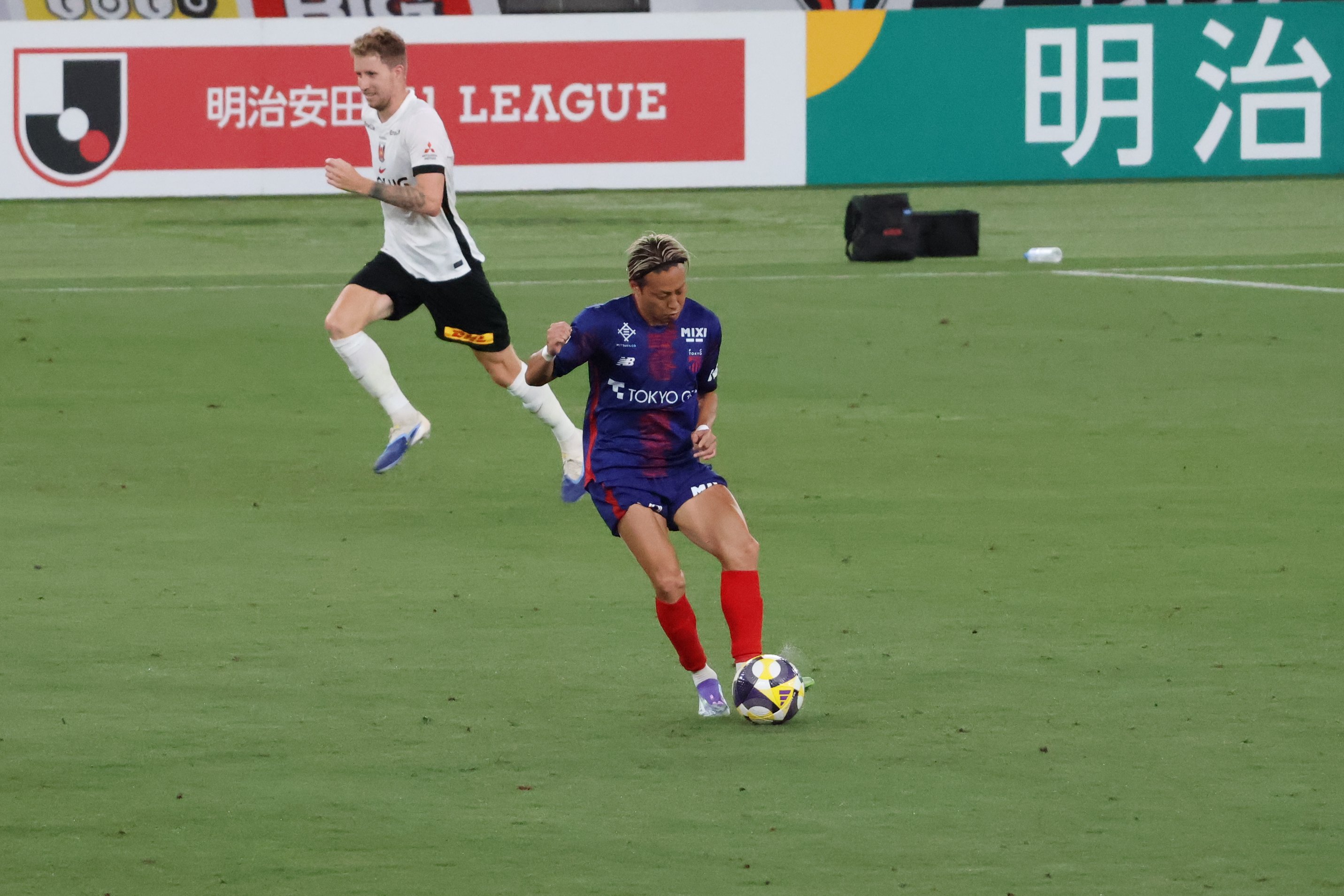 FC東京　仲川輝人　toppsカード　DELUXE 5/5 FC東京 仲川輝人 アルミマグネット ガチャ - メルカリ