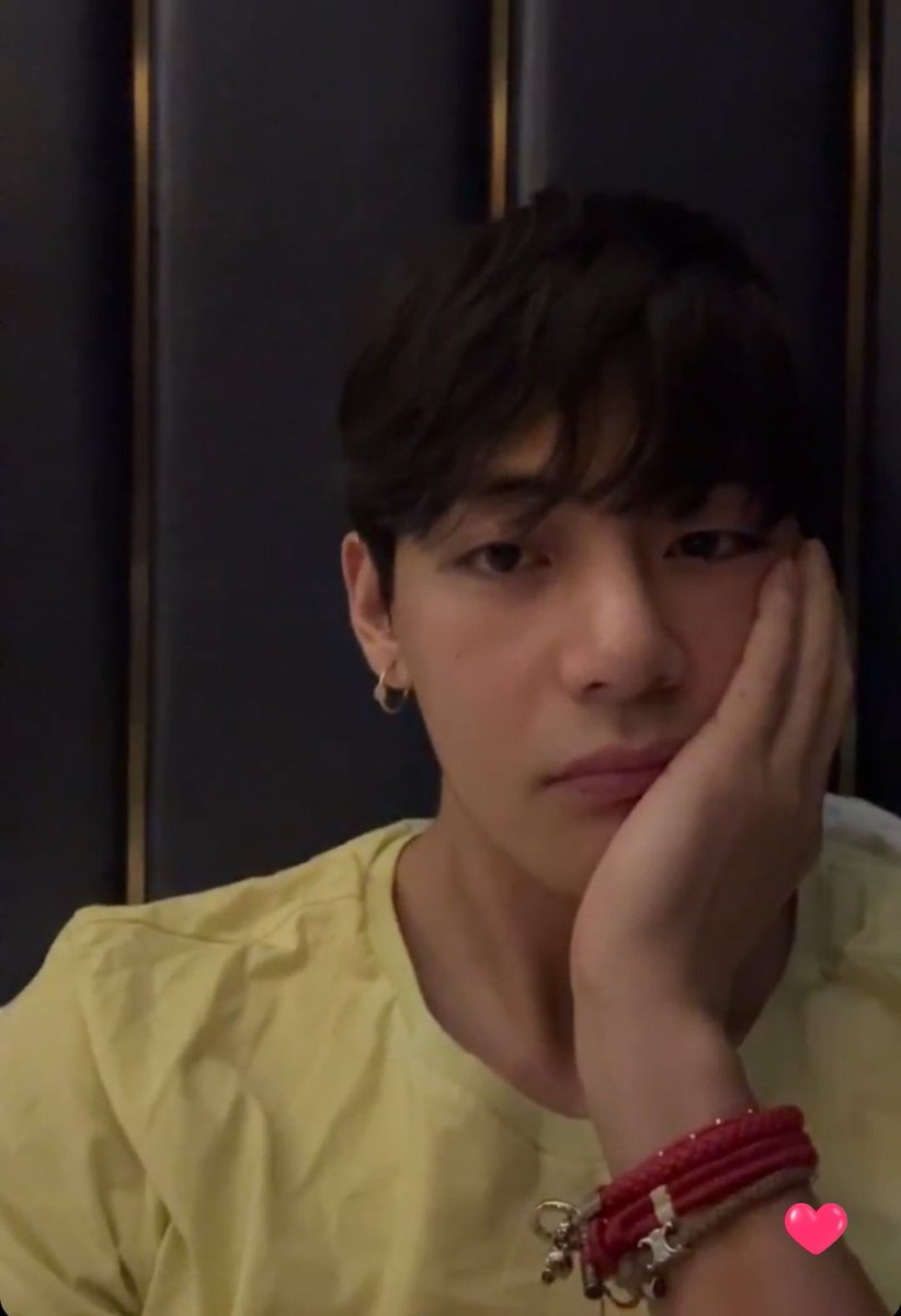 littletweety89's tweet image. Tae baby is LIVE! 💜💜💜💜