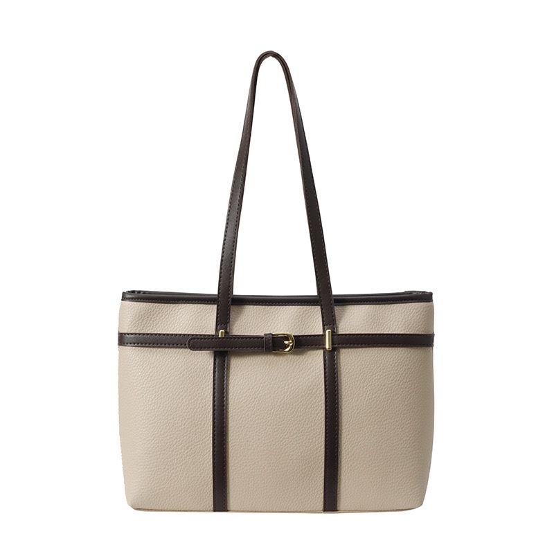 HMshoppers's tweet photo. August 1st 
Girlfriend Package
2Piece
1 bag👜
1 slide👡

🏷#92k 
📍Lagos https://t.co/lnbX1P0mSo