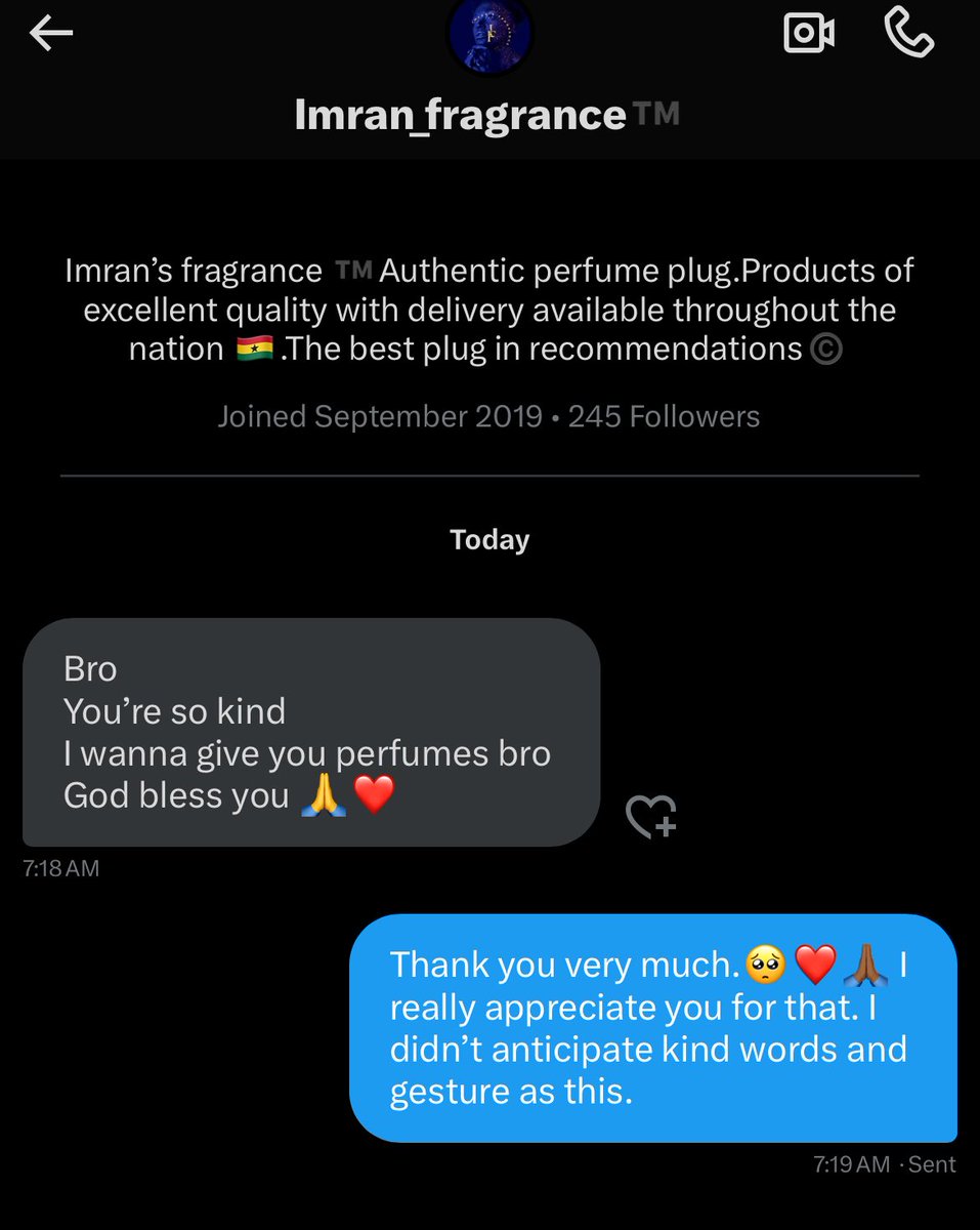 Jay_cooookk's tweet photo. It’s interesting the kind of stuff being shown towards me. I’m amazed and appreciative of it as well.😁❤️🥺
I actually didn’t expect anything in return for what I did. Just a normal village boy trying to be there for our brother.🥰
@Imuran_Deboss decided to gift me something.🙏🏾😊 https://t.co/5jtJUANue1