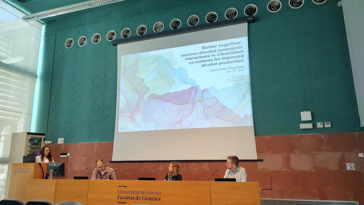 sebastia_puig's tweet image. A couple of weeks ago, @LFeliu246 defended her PhD: "Better together: electron-directed synergistic interactions in Clostridium co-cultures for improved alcohol prod." It was an honor to co-supervise her with @Lbanyeras. thanks, Laura, for the journey! Grateful to jury members 👋