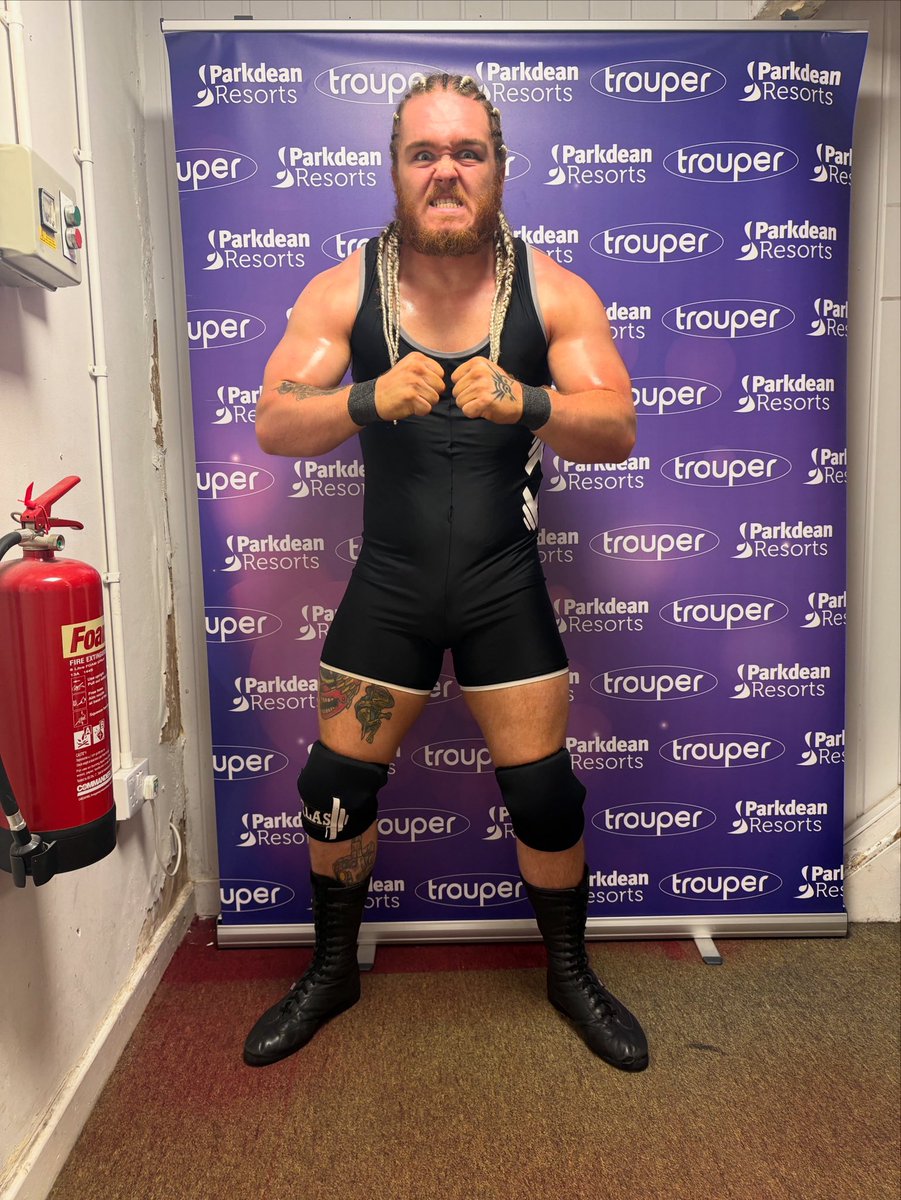 CurtAtlas's tweet image. TRECCO-SAURUS REX
More @Welsh_Wrestling at Trecco Bay this afternoon vs Ryan Williams. Then into a battle royal hosted by @vernonkay
📸 - @Welsh_Wrestling
#welsh #welshwrestling #cymraeg #prowrestler #professıonalwrestling