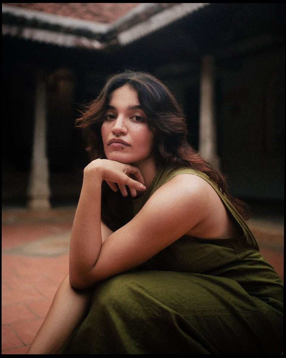 Aneesh_98's tweet image. Harini Sundarajan !😚💚

@rinibot  #HariniSundarajan