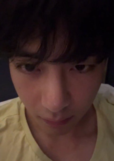 taehyungabs__'s tweet image. my cutie patottie 😭