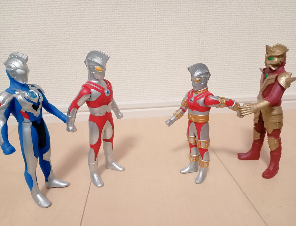 blacklist56's tweet image. エースキラーとエースロボットもいます。保護者感が凄い。