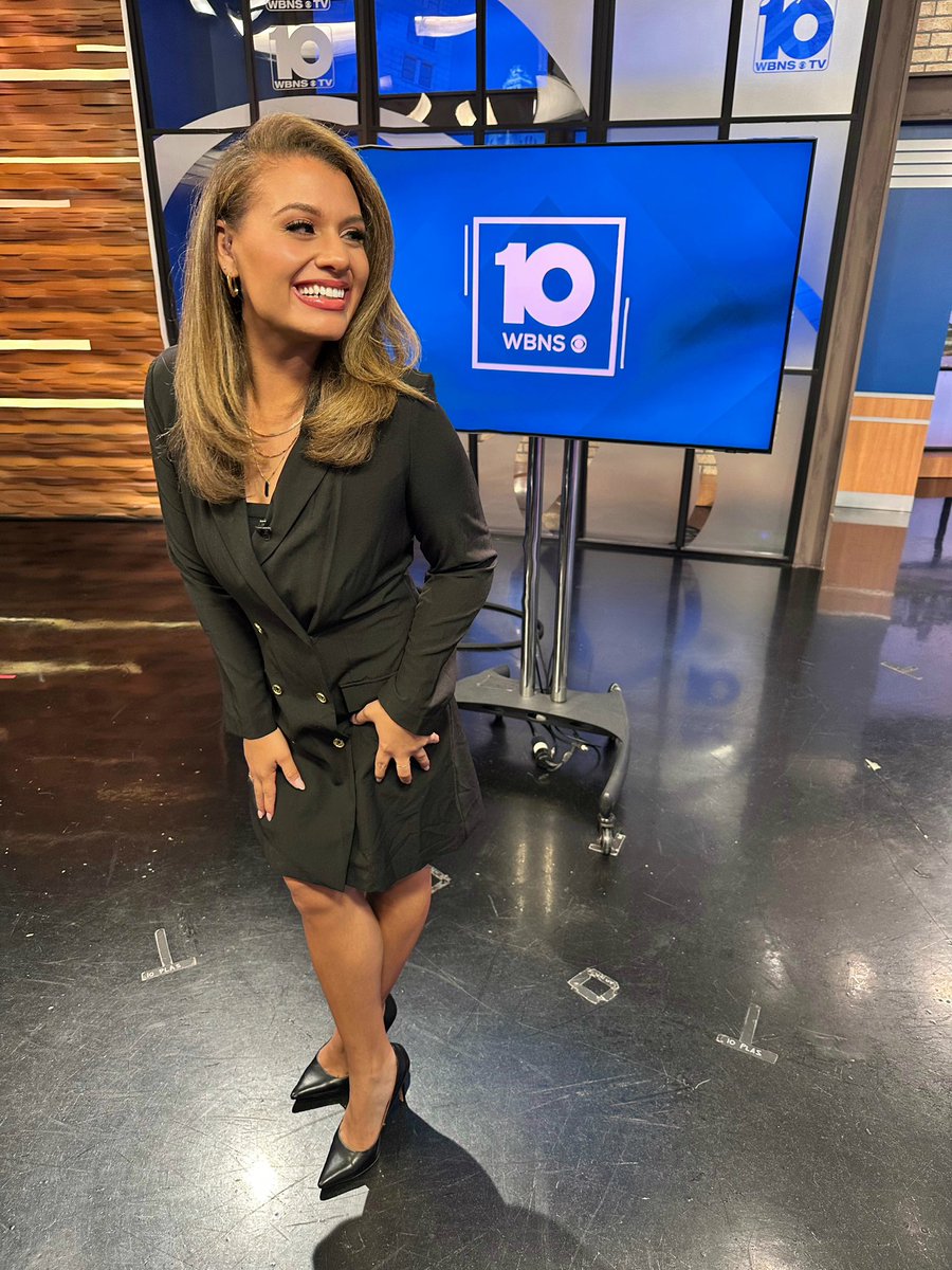 The only time you should ever look back? To see how far you’ve come. 🤩