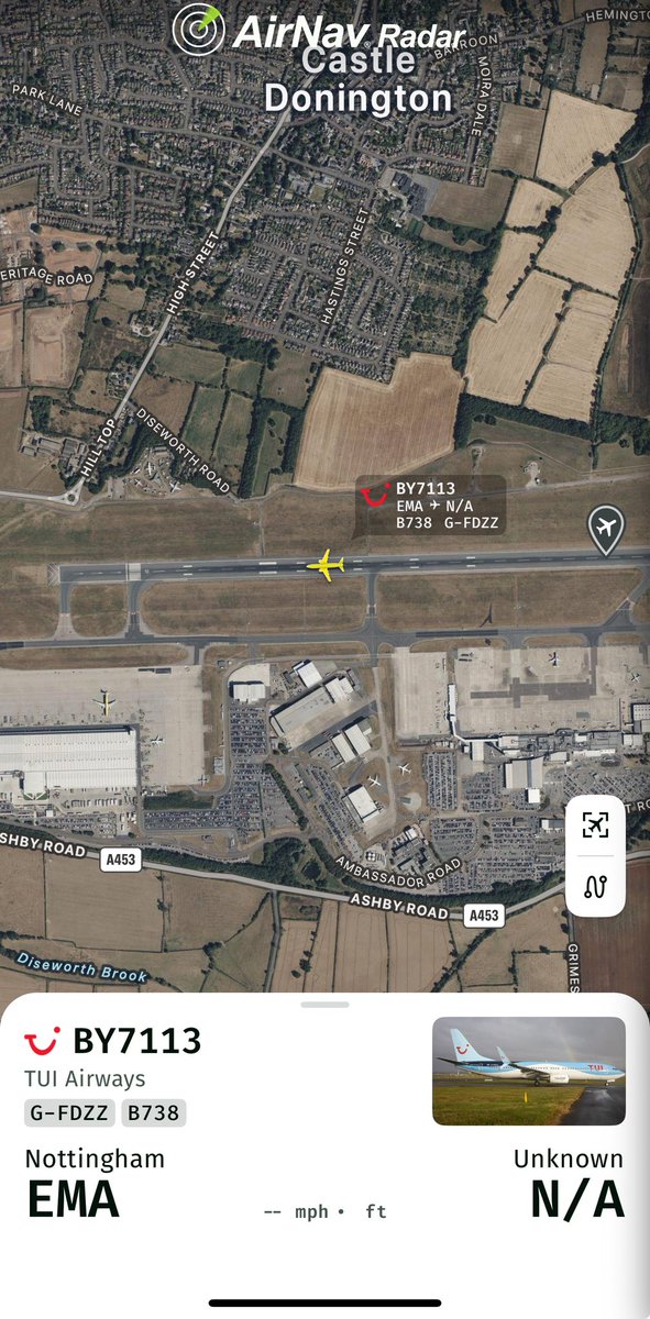 AirNavRadar's tweet image. TUI Flight BY7113 is stuck on the runway at East Midlands due to smashing its tyres on landing via @FlightEmergency.
Live tracking: AirNavRadar.com