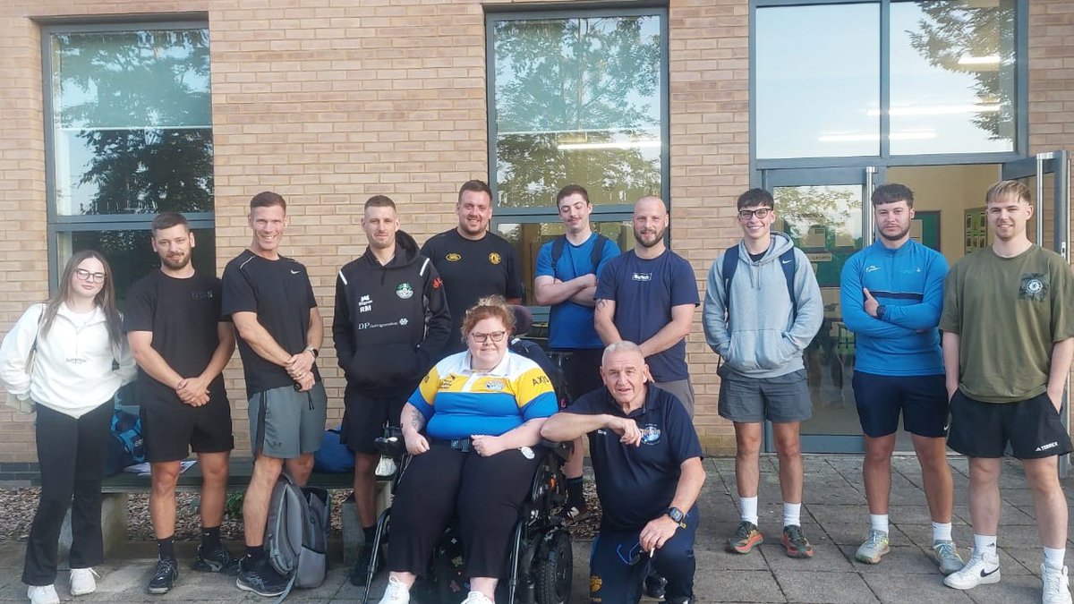RugbyLeeds's tweet image. Last week, @TheRFL congratulated the latest 11 recipients of a Level 1 Coaching Qualification following a summer course that was modified specifically to allow Jenny Robinson to make Rugby League history ๐
Read more ๐ tr.ee/QWg1GK