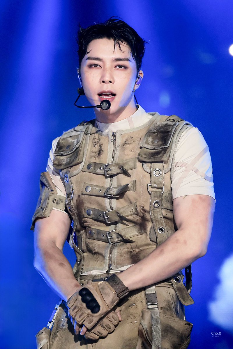 250726 가요대전 썸머 #쟈니 #JOHNNY 

쟈니얼굴좋아•••