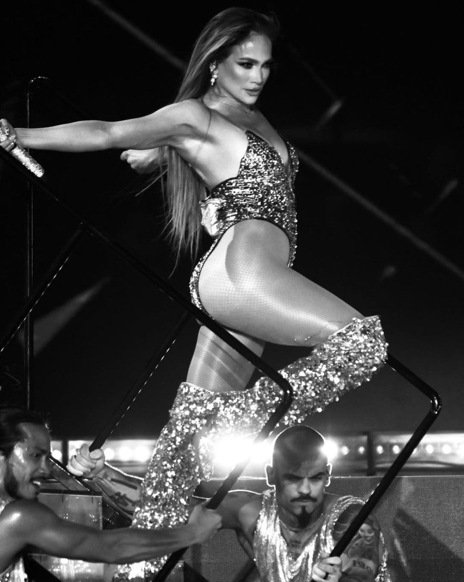 JLotickets's tweet image. ABU DHABI JLOVERS! Tickets for tomorrow show is almost SOLD OUT. Get your tickets today for the party of the summer💖 
onthejlo.com