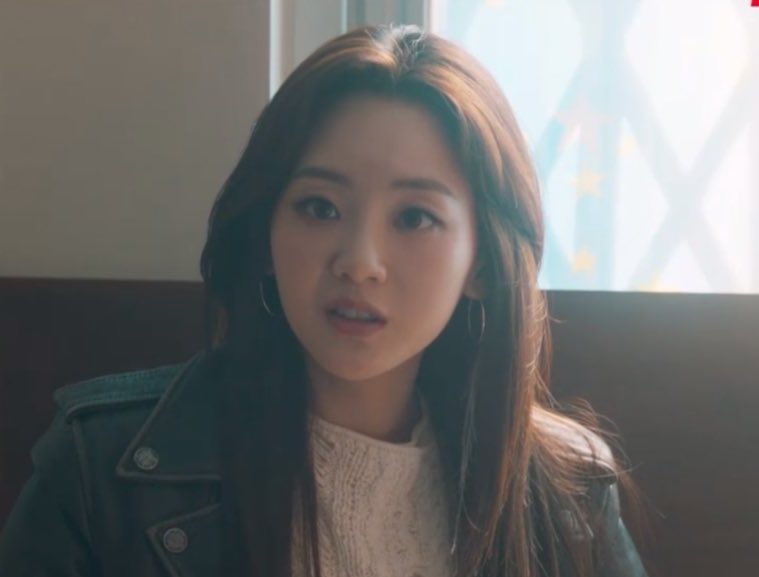 siroo65764's tweet image. 성아야 넌 클럽이
도연이네 집이야?