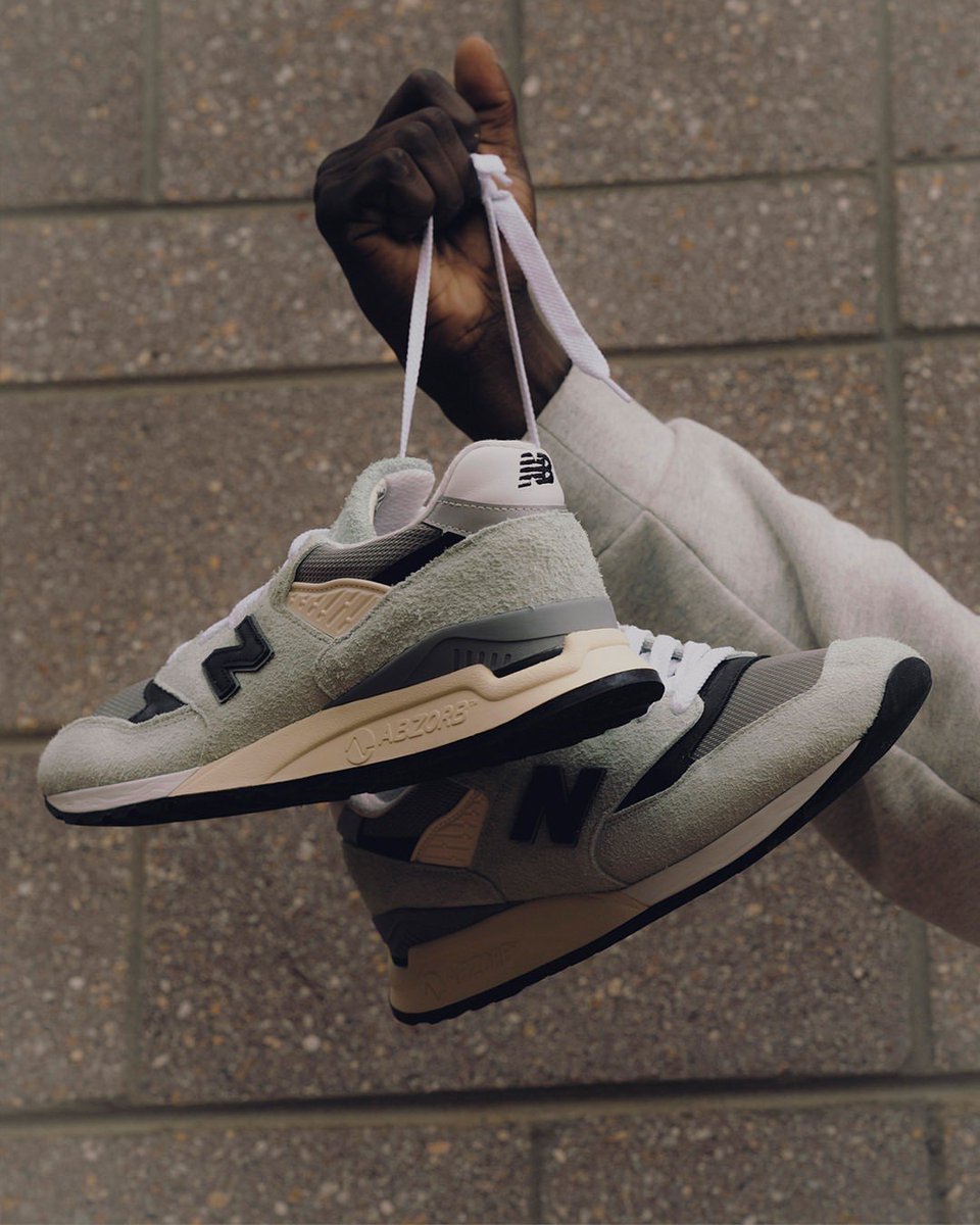 They’re finally here.

The Whitaker Group x New Balance Willful Bias make a return in Jade Green on the 990V4 and 998 silhouettes.

Raffles open tomorrow at TWG storefronts. Release date is August 8th.

📸: hypebeastkicks (IG)