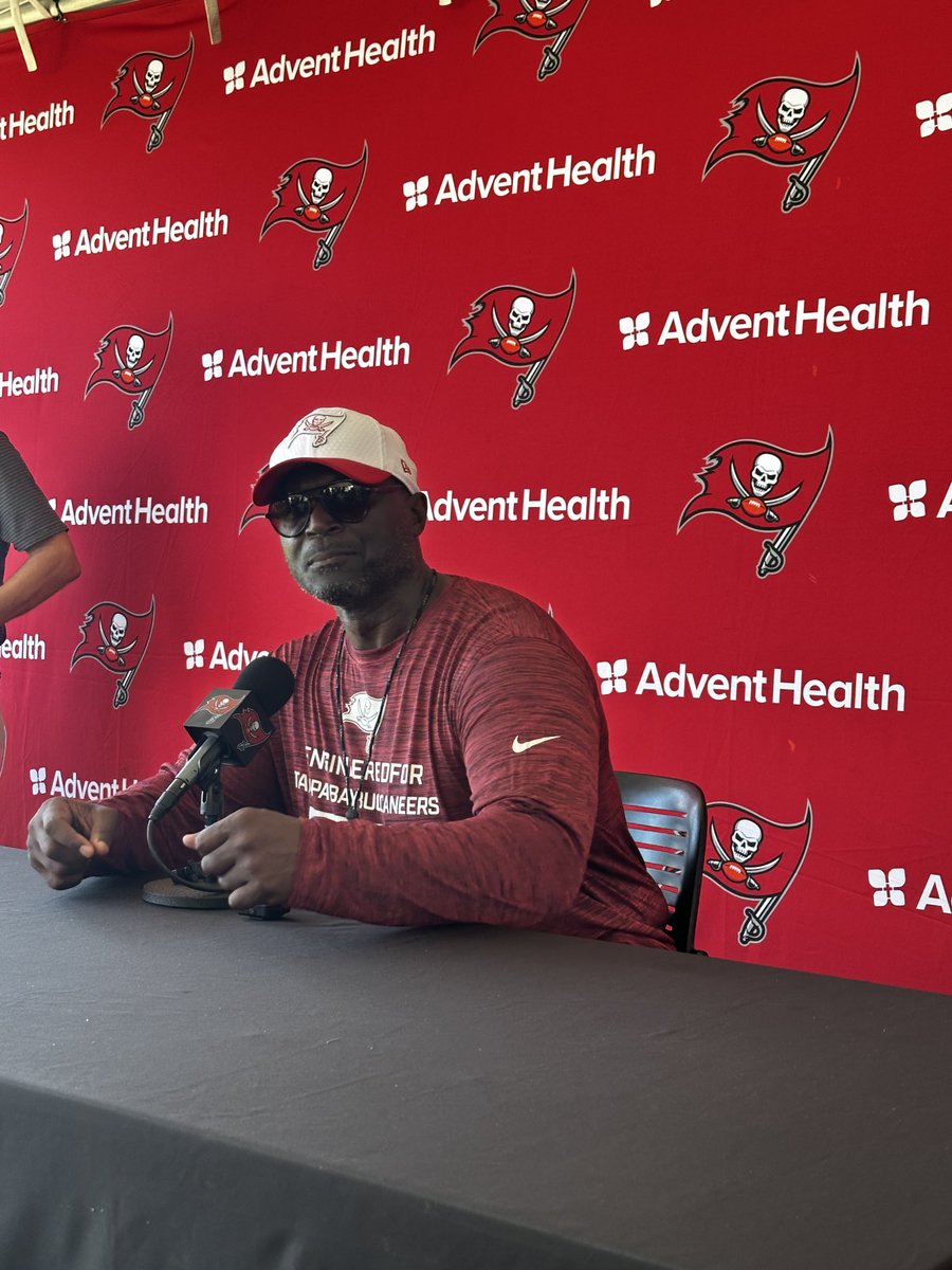 TKras's tweet image. #Bucs HC Todd Bowles says he’s still content with depth at OLB even after the Walker injury