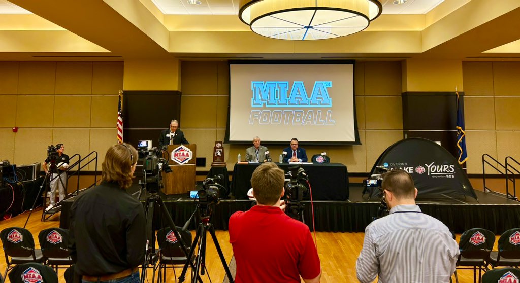 TheMIAA's tweet image. TUNE IN NOW 🎙️📺➡️ theMIAANetwork.com/MIAA